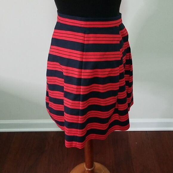 GAP Red and Blue Pleated Skirt size 8 - Picture 5 of 8